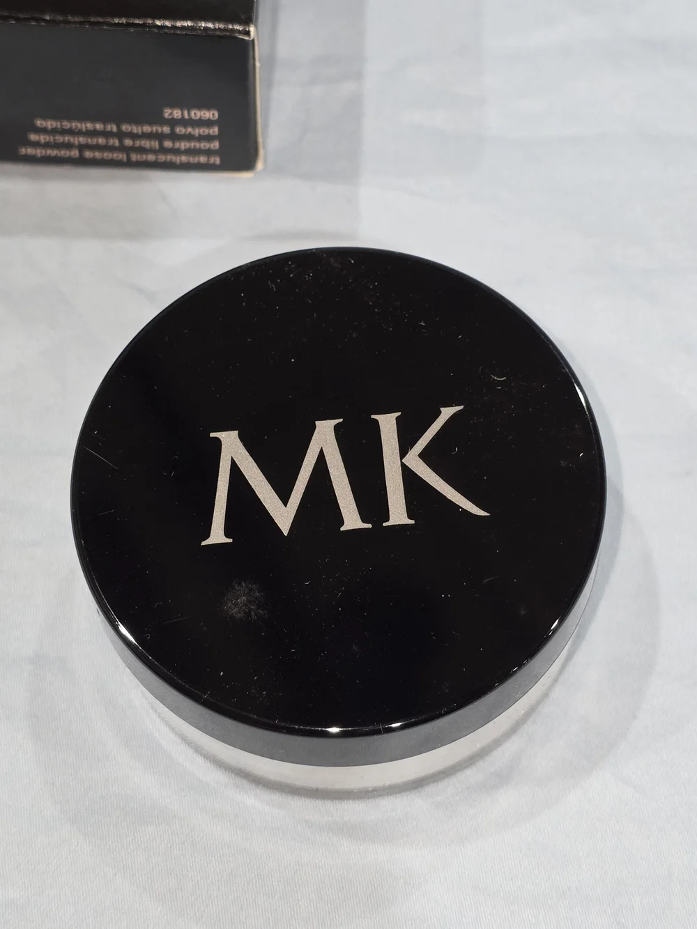 Mary Kay Translucent Loose Powder - Light Beige NEW